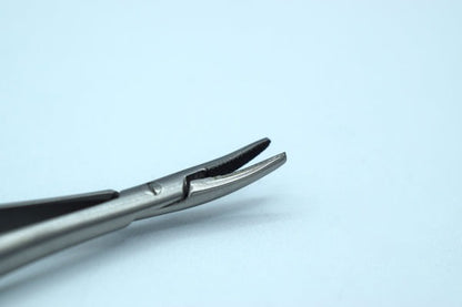 Castroviejo TC inserto Manico Tondo Curvo 14cm Ago Misura 5-0,6-0,7-0 (Cod. 1004-19.)