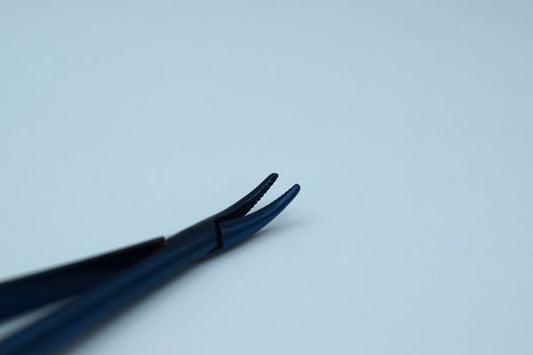 Castroviejo TITANIUM Round Handle Curved 18cm Needle Size 5-0,6-0,7-0,8-0,9-0,10-0 (Cod. 1004-28.)